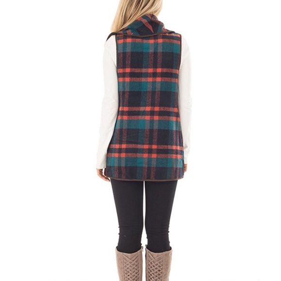 Buffalo Plaid Asymmetric Sleeveless Vest Cardigan - Picture 6 of 16